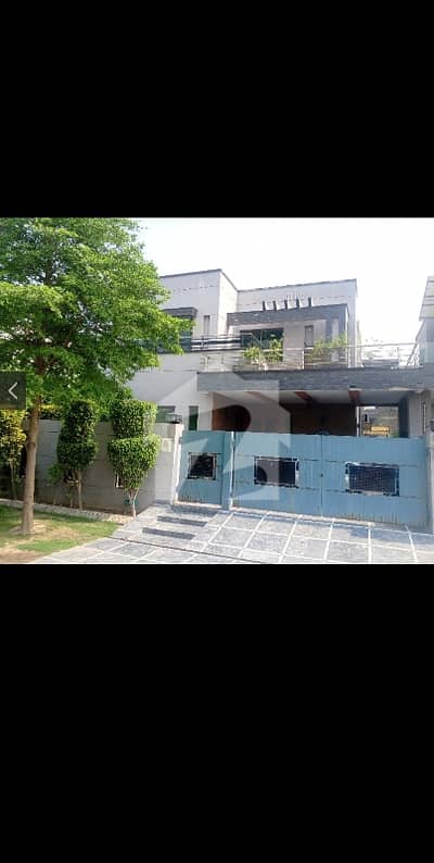 10 MARLA FULL HOUSE FOR RENT NEAR POLO GROUND PHASE 8 EX AIR AVENUE