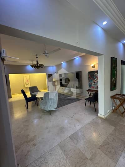 1000 Sq Yard Bungalow 2+3 Bedroom With Drawing Dinning Kitchen Well Maintained Up Road Level