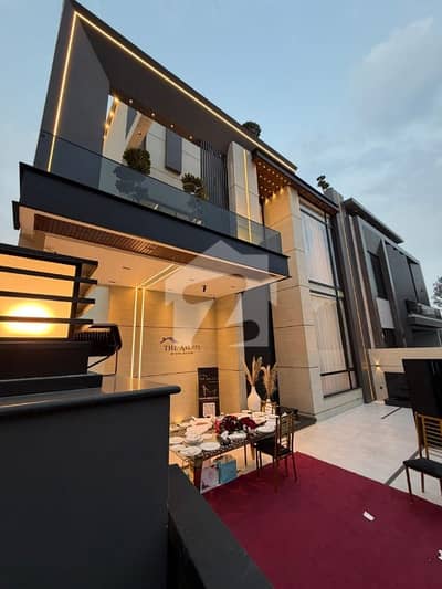 Get In Touch Now To Buy A 10 Marla House In Bahria Town - Quaid Block Lahore
