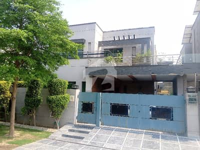 10 MARLA FULL HOUSE AVAILABLE FOR RENT DHA VILLAS EX PARK VIEW C BLOCK
