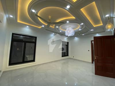 50*90 Brand New (1Kanal) Modern Luxury House For Sale Islamabad G-13 (Proper Corner House with Extra-Lend (Sun Face)