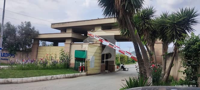 ویک فیلڈ گارڈن ٹیکسلا میں 8 کنال Studio فارم ہاؤس 2.75 کروڑ میں برائے فروخت۔ ویک فیلڈ گارڈن ٹیکسلا میں 8 کنال Studio فارم ہاؤس 2.75 کروڑ میں برائے فروخت۔