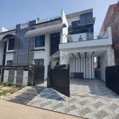 Your Dream Brand New 10 Marla House Is Available In Royal Orchard