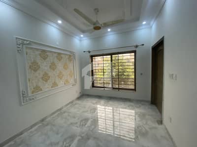 25*50 Ground Portion Available For Rent G-14-4   Ideal Location Brend New (First entry)