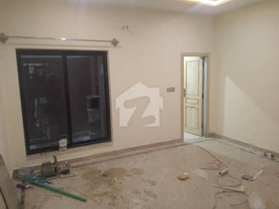 Ground Portion Available For Rent In New Lalazar