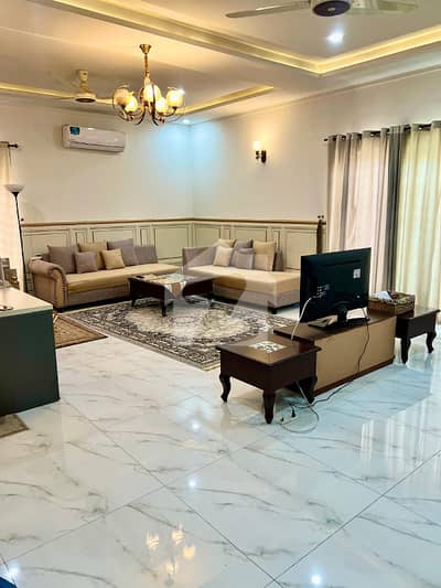 Good 500 Square Yards House For Sale In E-11/2