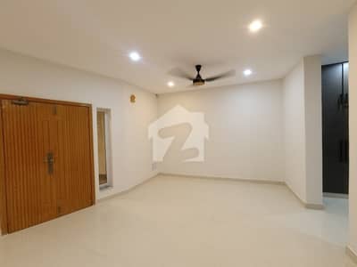 Gulberg Greens - Block D 5 Kanal House Up For Rent