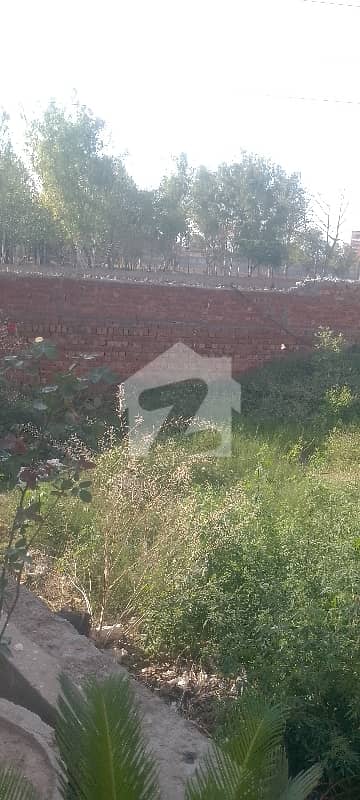 10 Marla Plot For Sale With Gas Location