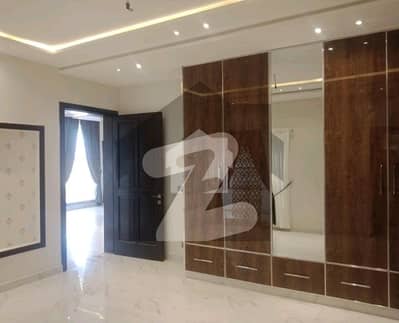 10 Marla Beautiful House For Rent In Gulbahar Block Sector C Bahria Town Lahore