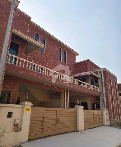 عسکری 3 ڈی ایچ اے ڈیفینس,ملتان میں 3 کمروں کا 8 مرلہ مکان 2.05 کروڑ میں برائے فروخت۔ عسکری 3 ڈی ایچ اے ڈیفینس,ملتان میں 3 کمروں کا 8 مرلہ مکان 2.05 کروڑ میں برائے فروخت۔