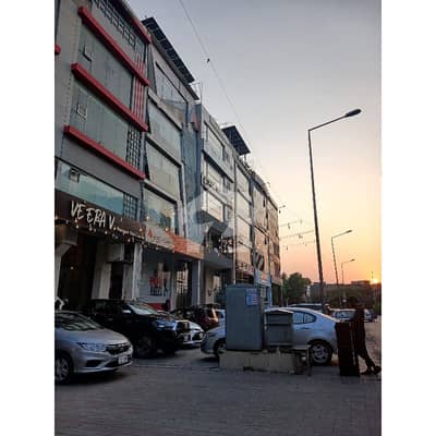 ڈی ایچ اے فیز 5 ڈیفنس (ڈی ایچ اے),لاہور میں 4 مرلہ Studio دفتر 89.0 ہزار میں کرایہ پر دستیاب ہے۔