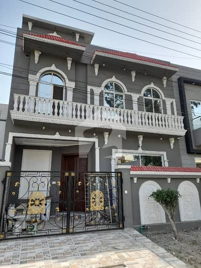 4.07 Marla Used House Available For Sale In Dream Avenue Raiwind Road, Lahore.