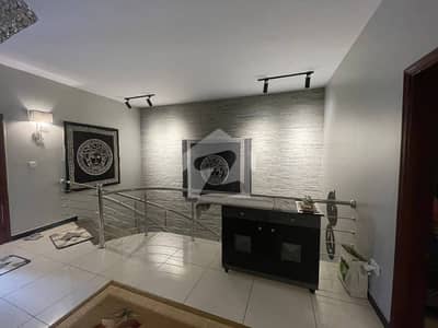 300-Yards Dream Home Your Luxury Oasis Awaits
