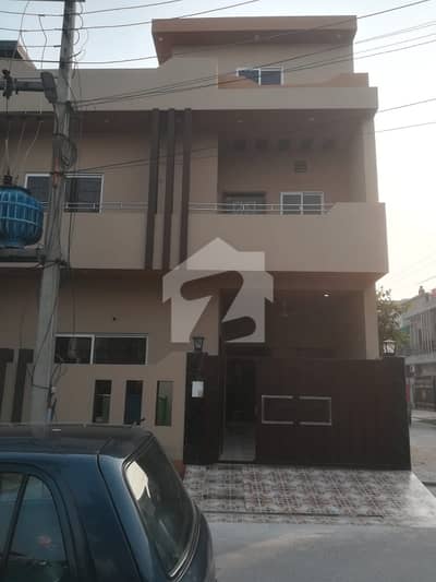 5 Marla Used Corner Facing Park House Available For Rent In Dream Avenue Raiwind Road,Lahore.