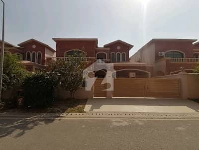 Unoccupied House Of 20 Marla Is Available For sale In DHA Defence