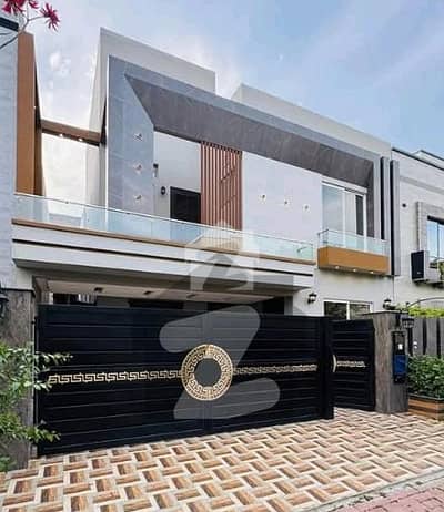 Ideal 10 Marla House Available In Bahria Town - Jinnah Block, Lahore