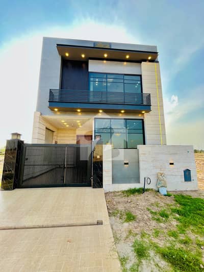 5 Marle Beautiful House Available for sale