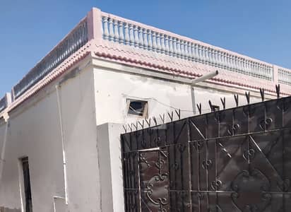 Corner House Is Available For Sale In New Town