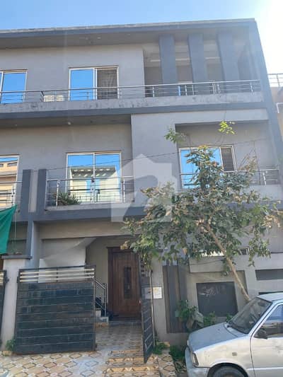 4.07 Marla Used House Available For Sale In Dream Avenue,Raiwind Road,Lahore.