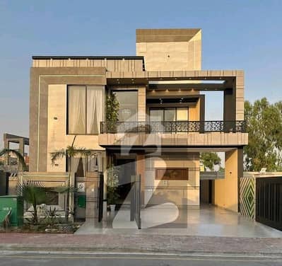 Ideal 5 Marla House Available In Bahria Town - Jinnah Block, Lahore