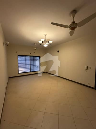 2 Bed Upper Portion Available For Rent In Lalazar Tulsa Road Near PSO Pump Prime Location
