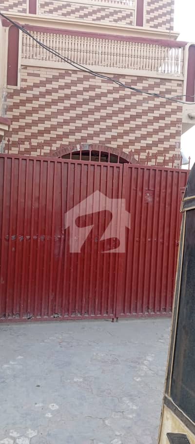 لودھی کالونی ملتان میں 10 کمروں کا 1 کنال مکان 1.0 لاکھ میں کرایہ پر دستیاب ہے۔
