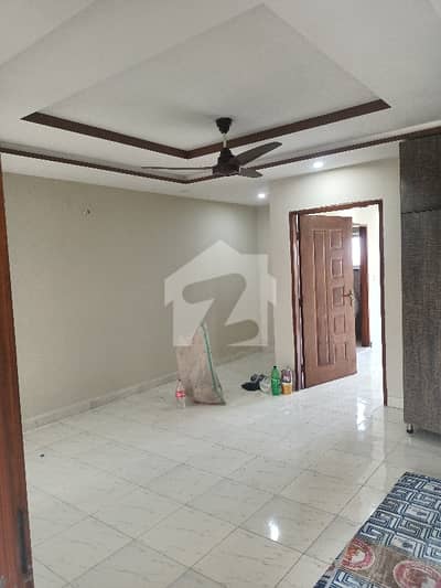 1 Bedroom Flat For Sale Facing Park New Lahore City Near Bahria Town Lahore