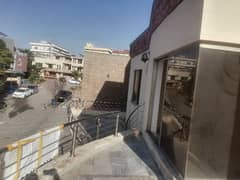 1 Kanal Upper Portion For Rent