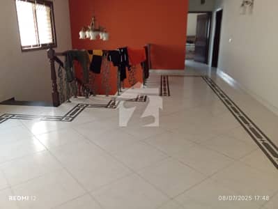 500 Yards Beautiful Bungalow Available For Sale