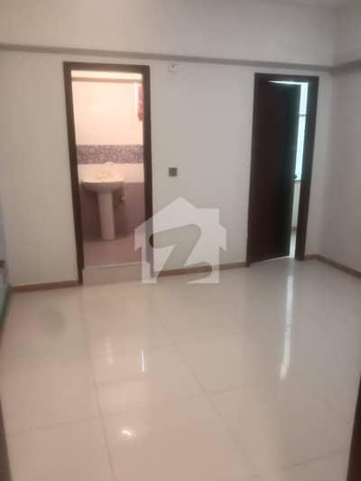 3 bedrooms Apartment Corner building Available for sale