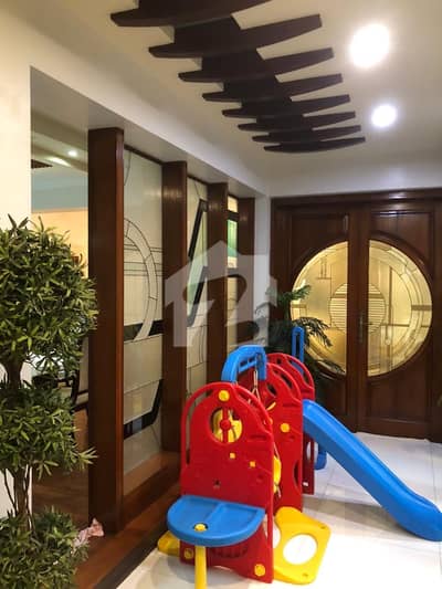 500 Yards Beautiful Bungalow Near Hilal Park Available For Sale