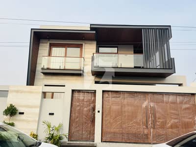 500 Yards Top Quality Architecture Bungalow Semi Furnished Available For Sale