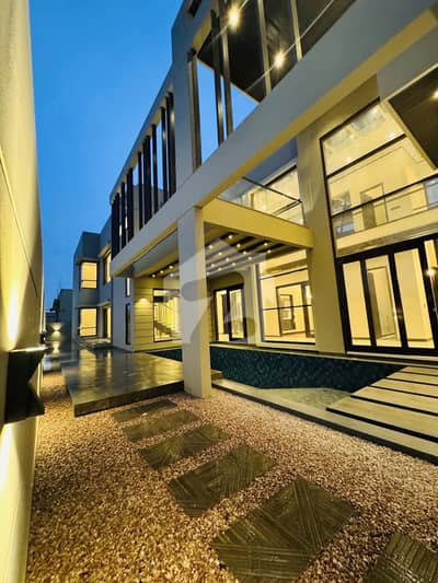 1000 Yards Brand Villa Designed By Famous Architect For Sale