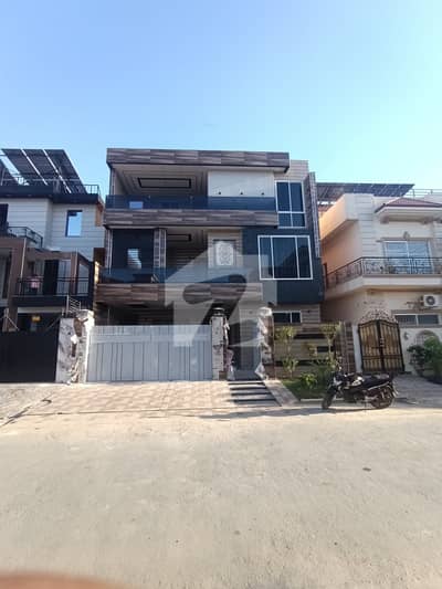 Luxurious 10 Marla Brand New House for Sale in Block B - Bismillah Housing Scheme