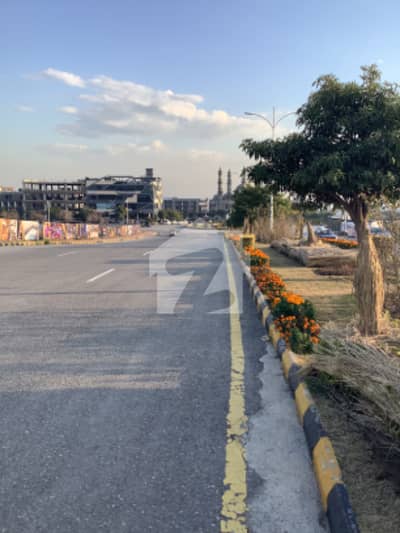 Ideally Located 10 Marla Develop Possession Plot Block V Gulberg Residencia