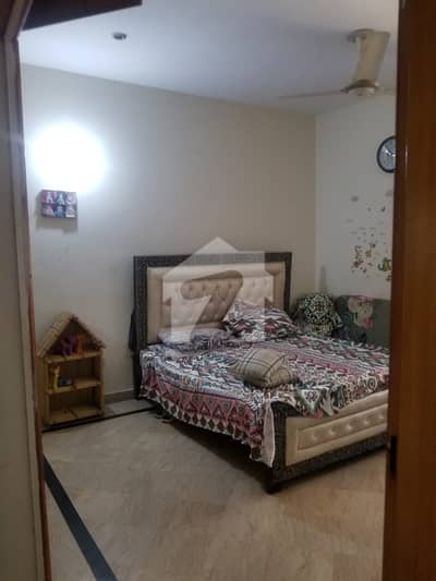 10 Marla Corner House 5 Bed Marble floor