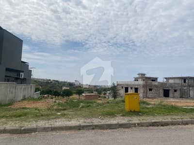 Luxury Plot | Prime Dead-End Street | Sector B DHA 3