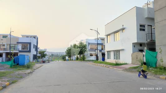 3 Marla Extra Land Corner Fully Established Sector Meeting with Direct Owner