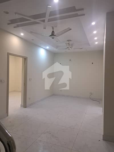 Lower Portion Of 5 Marla In Dream Gardens Phase 2 For Rent