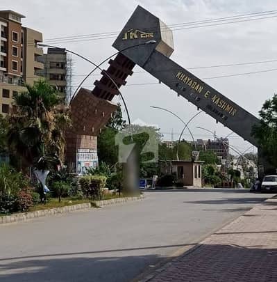 جی ۔ 16/4 جی ۔ 16,اسلام آباد میں 12 مرلہ رہائشی پلاٹ 1.85 کروڑ میں برائے فروخت۔