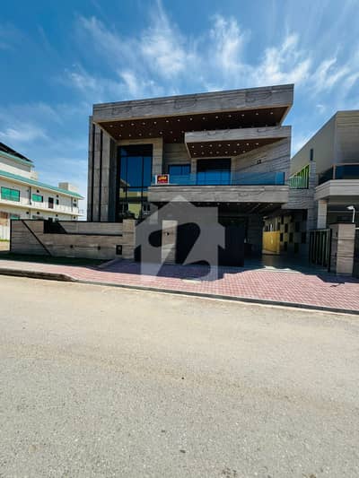 بحریہ ٹاؤن فیز 5 بحریہ ٹاؤن راولپنڈی,راولپنڈی میں 6 کمروں کا 1 کنال مکان 14.25 کروڑ میں برائے فروخت۔