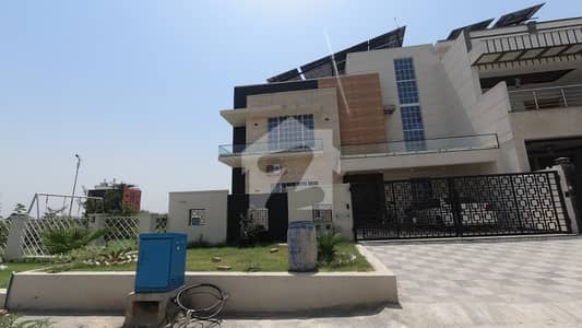 جی-16/3 جی ۔ 16,اسلام آباد میں 9 کمروں کا 14 مرلہ مکان 8.5 کروڑ میں برائے فروخت۔