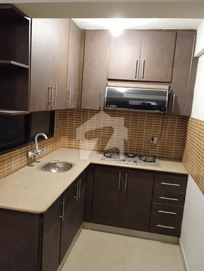 Flat For Rent In BUKHARI Commercial 3 Bed Dd 2nd Floor With Lift West Open .