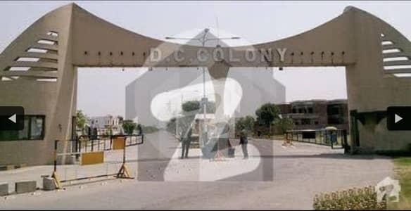 One Kanal Plot Available For Sale in Satluj Block