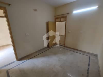 فیڈرل بی ایریا ۔ بلاک 2 فیڈرل بی ایریا,کراچی میں 2 کمروں کا 5 مرلہ بالائی پورشن 57.0 ہزار میں کرایہ پر دستیاب ہے۔