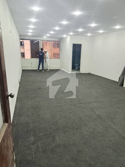بہادر آباد گلشنِ اقبال ٹاؤن,کراچی میں 3 مرلہ Studio دفتر 70.0 ہزار میں کرایہ پر دستیاب ہے۔