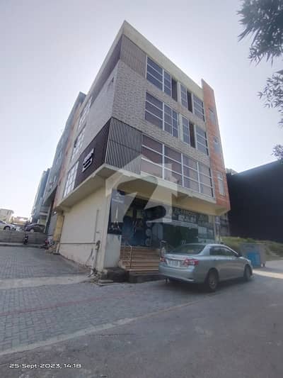 ڈی ایچ اے ڈیفینس فیز 2 ڈی ایچ اے ڈیفینس,اسلام آباد میں 4 مرلہ عمارت 8.5 کروڑ میں برائے فروخت۔ ڈی ایچ اے ڈیفینس فیز 2 ڈی ایچ اے ڈیفینس,اسلام آباد میں 4 مرلہ عمارت 8.5 کروڑ میں برائے فروخت۔