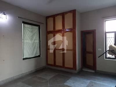 13 Marla UPPER Portion Available For Rent 13 Marla UPPER Portion Available For Rent