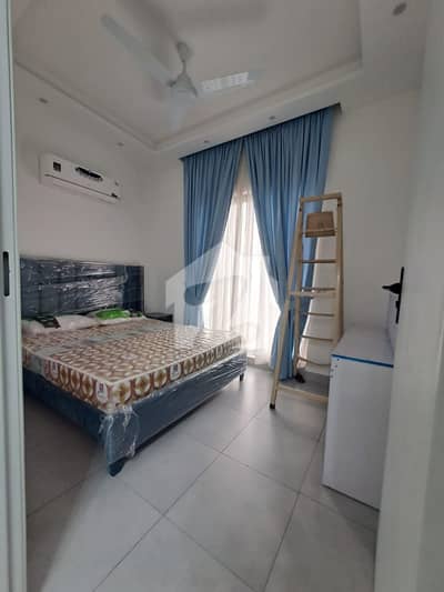 10 MARLA PORTION FOR RENT
