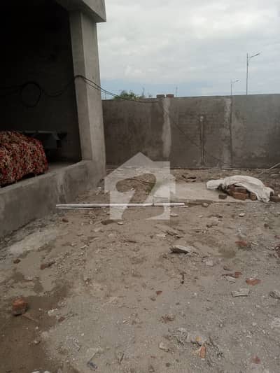 1 KANAL GREY STRUCTURE HOUSE FOR SALE